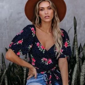 NWT VICI Amorosa Polka Dot Floral Wrap Blouse Size Small